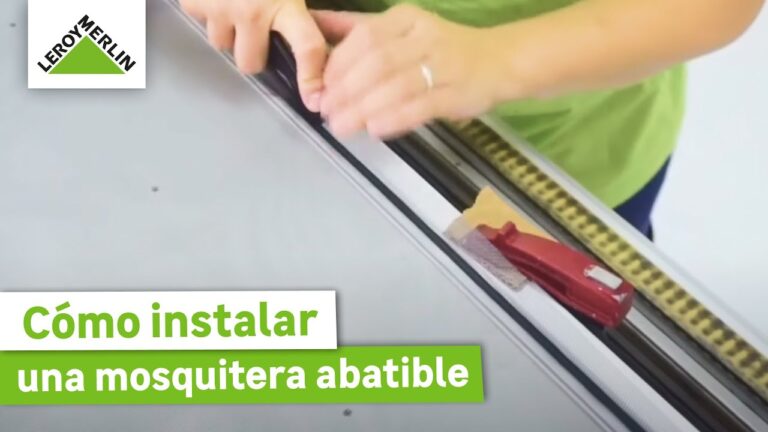 Gu&iacute;a para montar una mosquitera de puerta abatible de forma eficiente