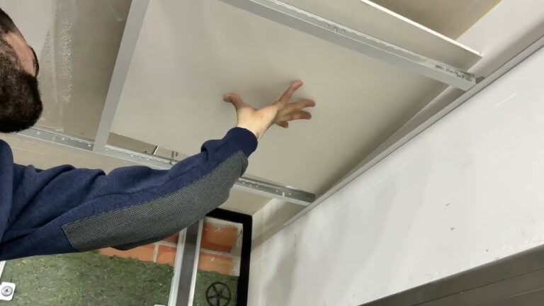 C&oacute;mo montar un techo desmontable de manera &oacute;ptima